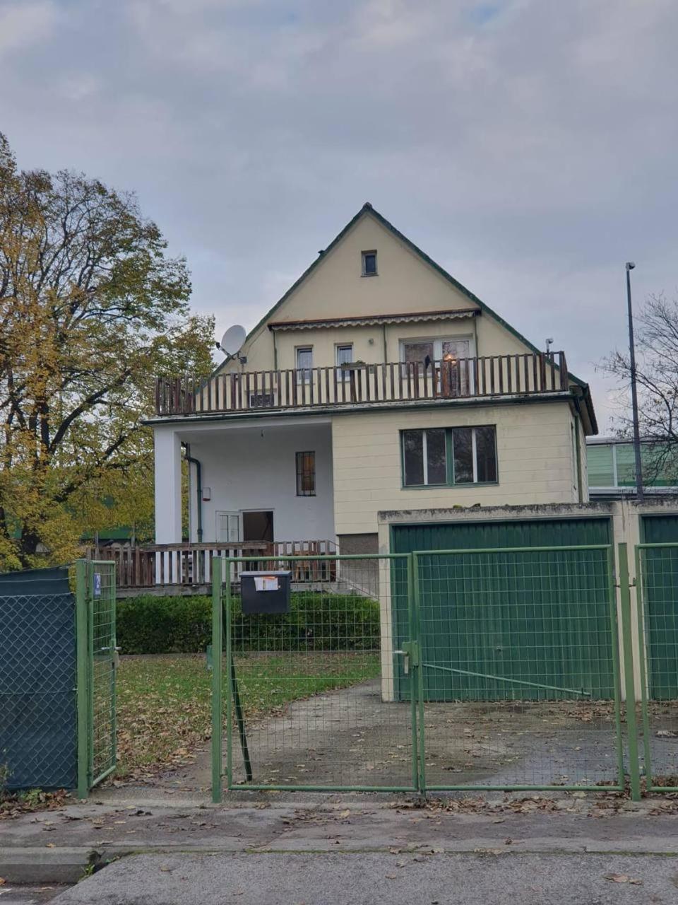 Cozy Rooms In An Elegant House Виена Екстериор снимка